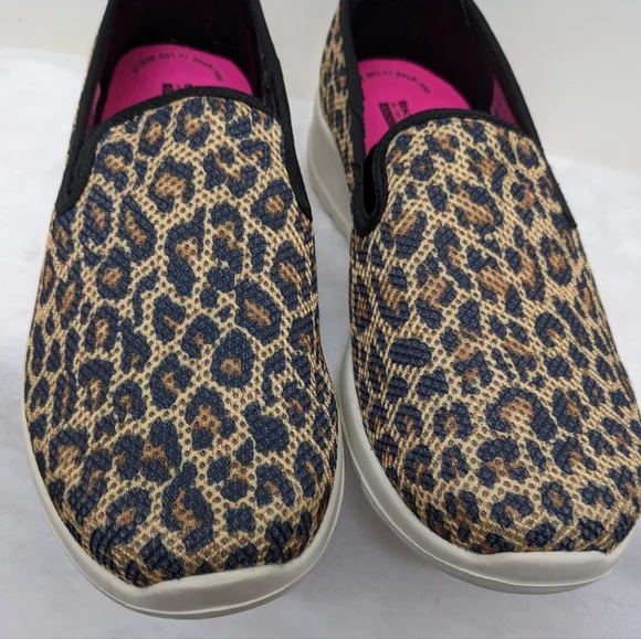 Skechers Leopard Print Go Walk Joy Fiery - Picture 6 of 13